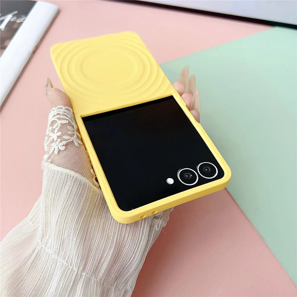 For Samsung Galaxy Z Flip7 5G Magnetic Case Skin-Touch Wave Texture Hard PC Phone Cover - Yellow - 5