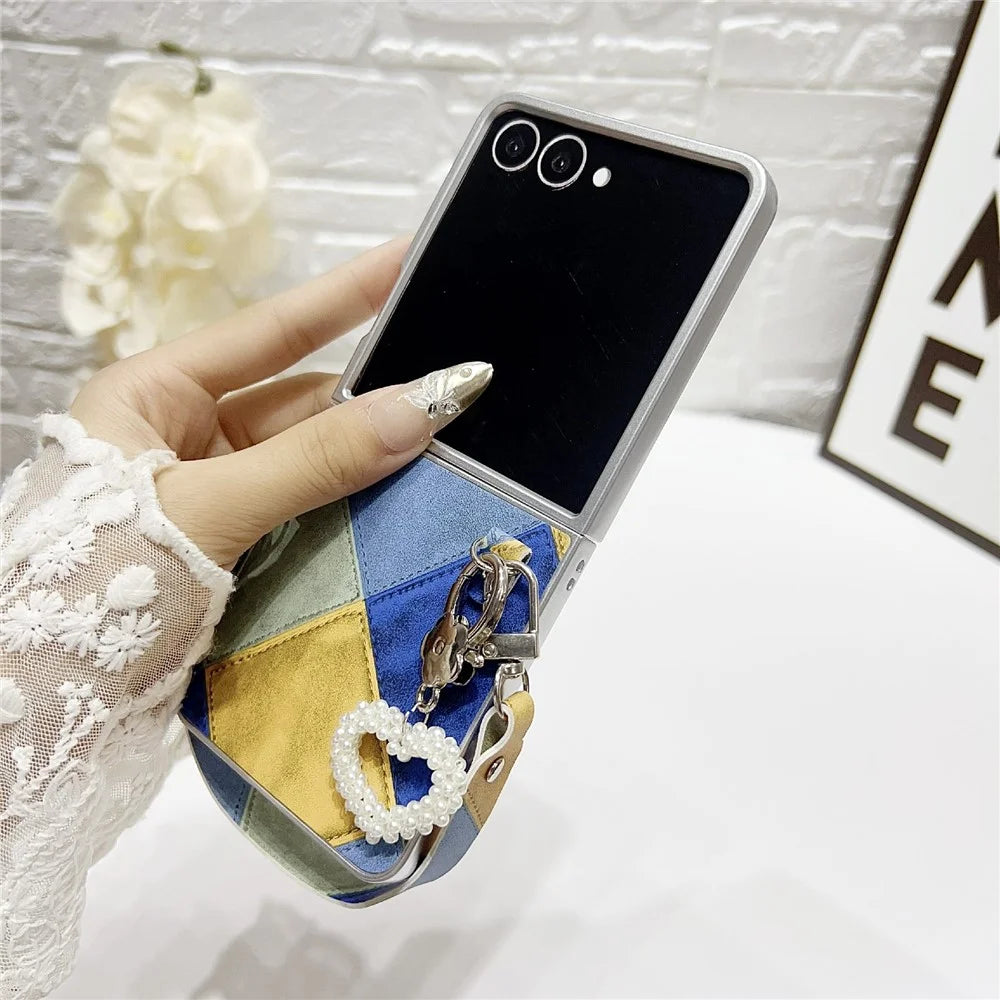 For Samsung Galaxy Z Flip7 5G Case Retro Rhombus PU + PC Phone Cover with Love Pendant and Strap - Blue  /  Yellow - 3