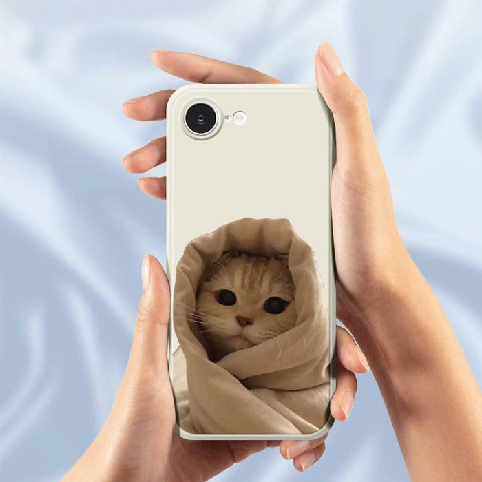 For iPhone 17e / 16e Case Wrapped Cat Pattern Printing Straight Edge TPU Phone Back Cover - Beige - 5