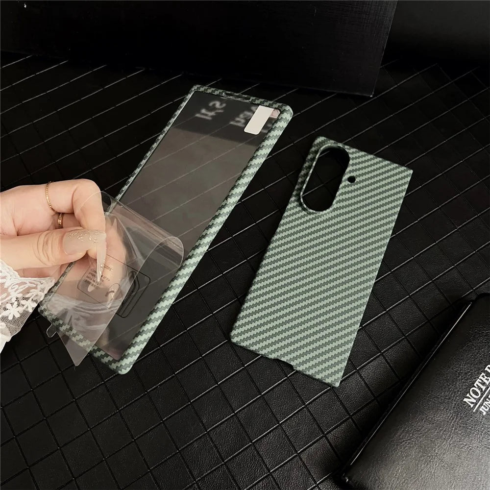 For Samsung Galaxy Z Fold7 5G Magnetic Case Carbon Fiber Texture PC Phone Cover with Screen Protector - Green - 5