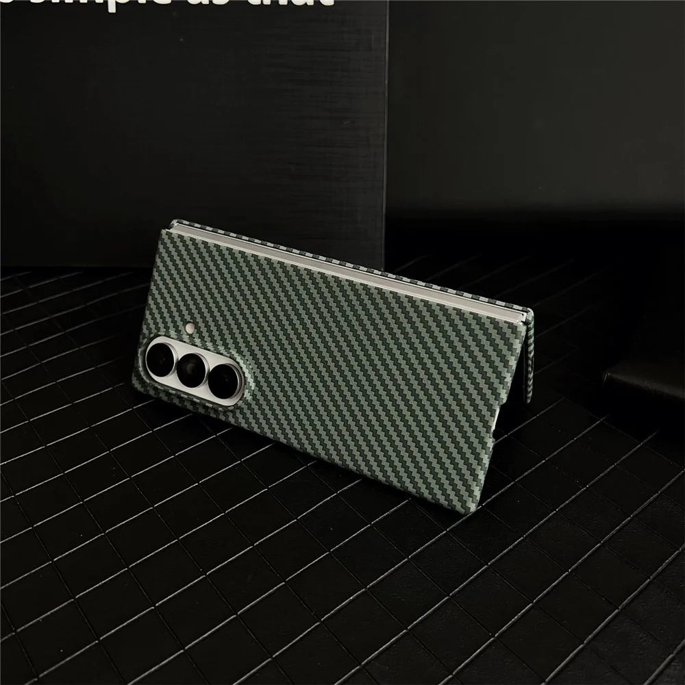 For Samsung Galaxy Z Fold7 5G Magnetic Case Carbon Fiber Texture PC Phone Cover with Screen Protector - Green - 6