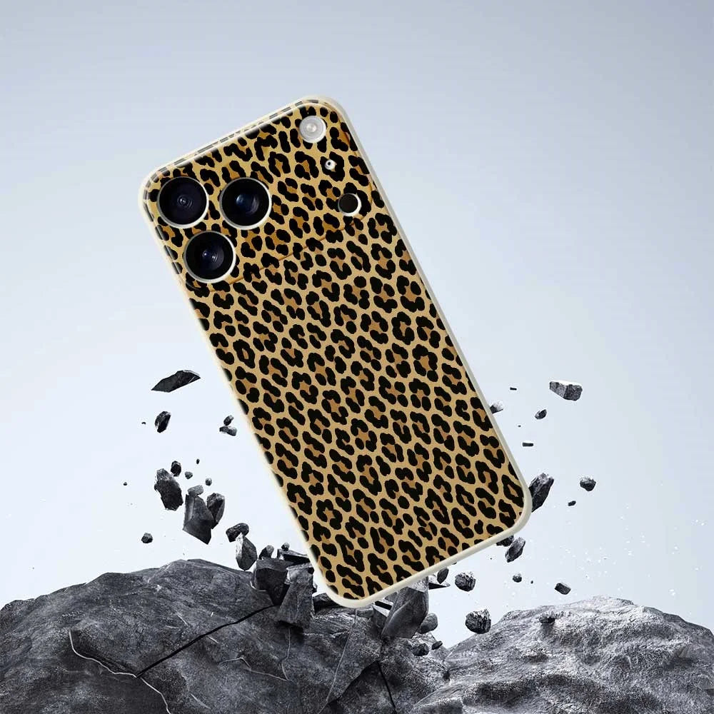 For iPhone 18 Pro / 17 Pro Case Leopard Print Pattern Printing Straight Edge TPU Phone Back Cover - Green - 7