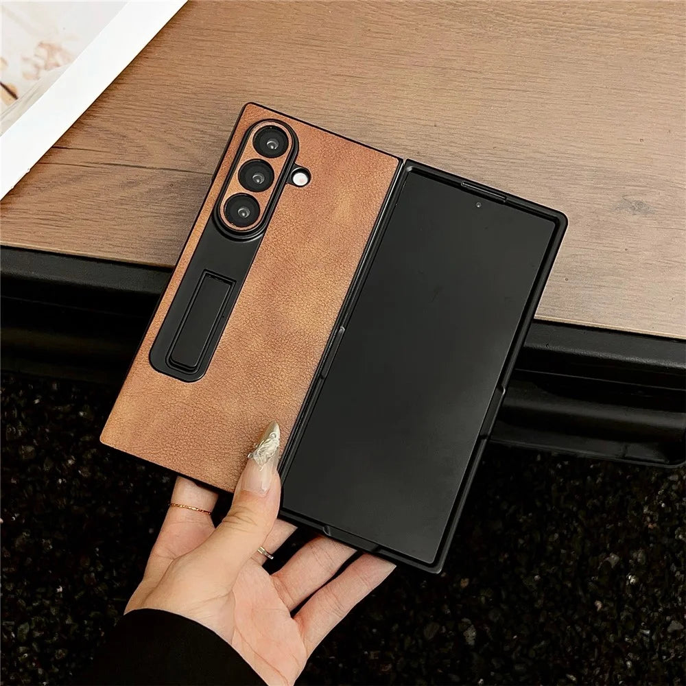 For Samsung Galaxy Z Fold7 5G Case Kickstand Crazy Horse Texture PU Leather + PC Phone Cover - Red - 7
