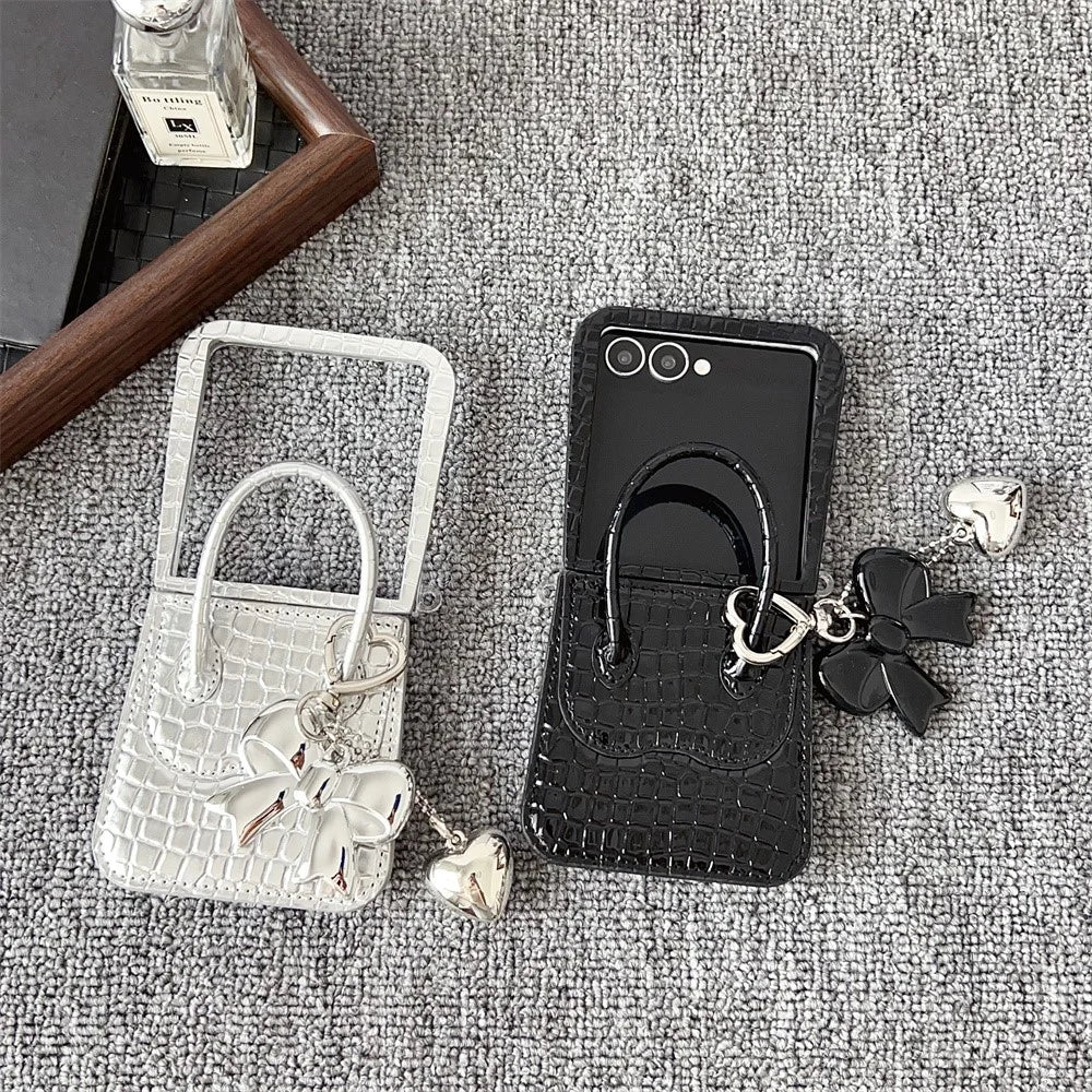 For Samsung Galaxy Z Flip7 5G Case Handbag Crocodile Texture Leather + PC Phone Cover with Bow Heart Pendant - Black - 5