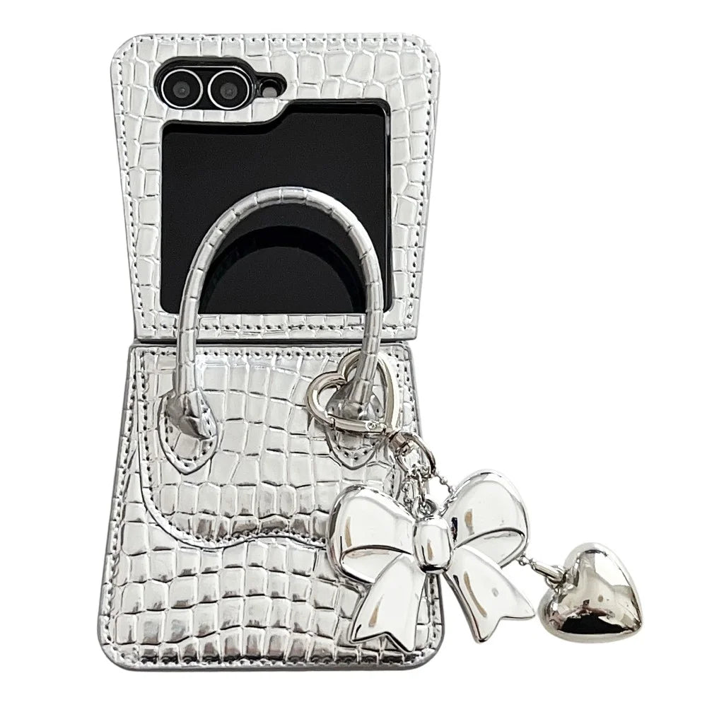 For Samsung Galaxy Z Flip7 FE 5G  /  Z Flip6 5G Case Handbag Crocodile Texture Leather + PC Phone Cover with Bow Heart Pendant - White - 1