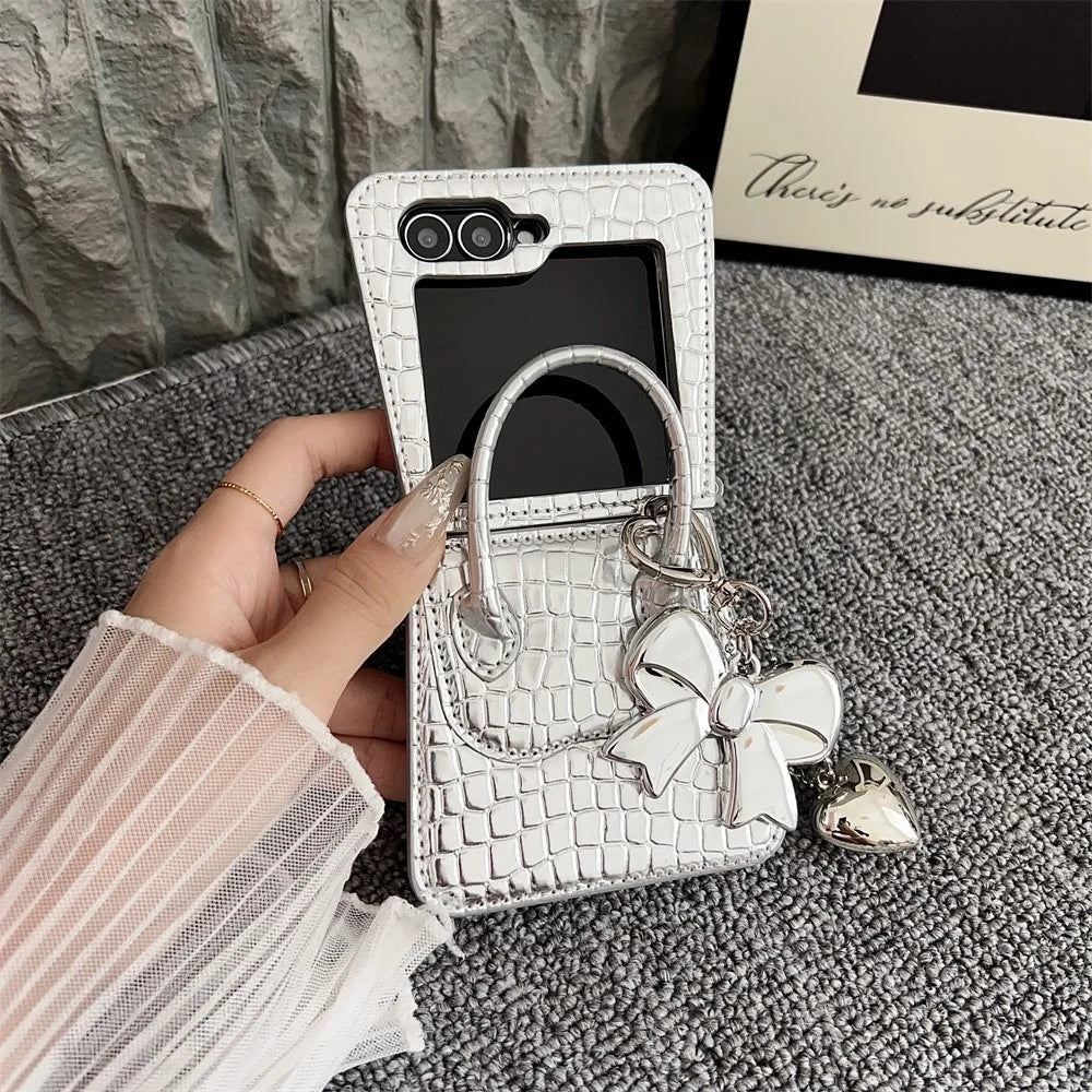 For Samsung Galaxy Z Flip7 FE 5G  /  Z Flip6 5G Case Handbag Crocodile Texture Leather + PC Phone Cover with Bow Heart Pendant - White - 2
