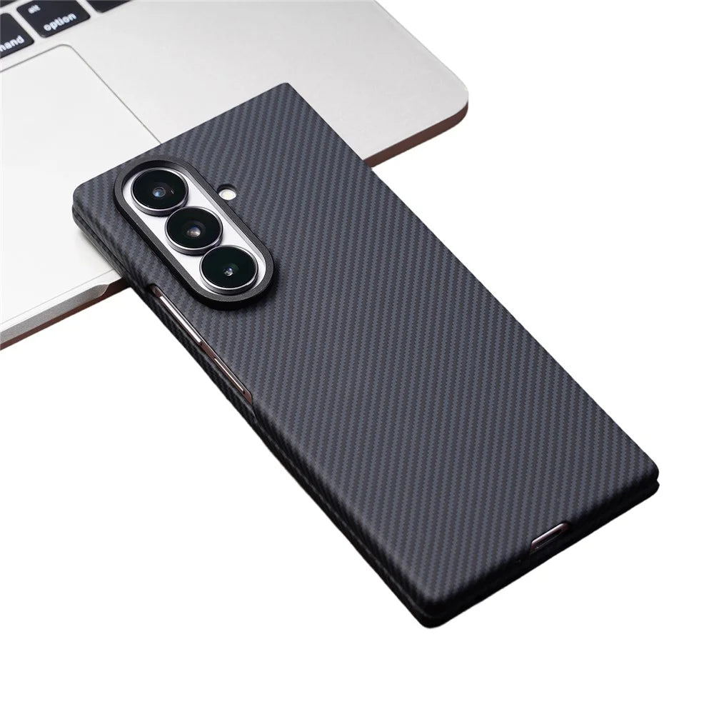 For Samsung Galaxy Z Fold7 5G Magnetic Case Carbon Fiber Texture PC Phone Cover with Tempered Glass Film - Black - 1