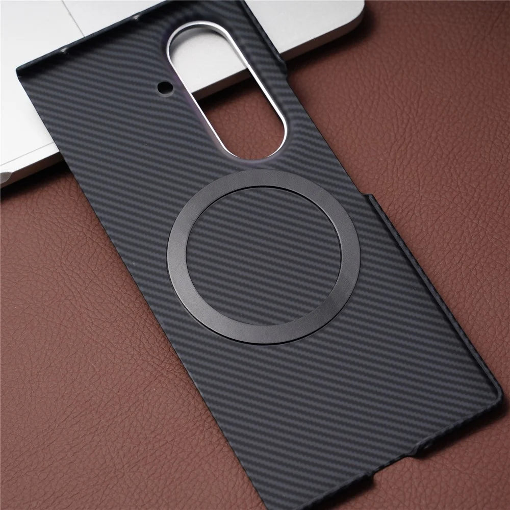 For Samsung Galaxy Z Fold7 5G Magnetic Case Carbon Fiber Texture PC Phone Cover with Tempered Glass Film - Black - 6