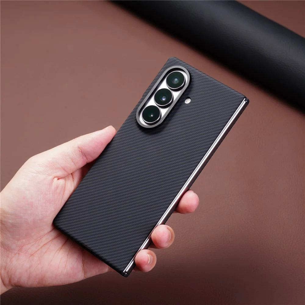 For Samsung Galaxy Z Fold7 5G Magnetic Case Carbon Fiber Texture PC Phone Cover with Tempered Glass Film - Black - 7