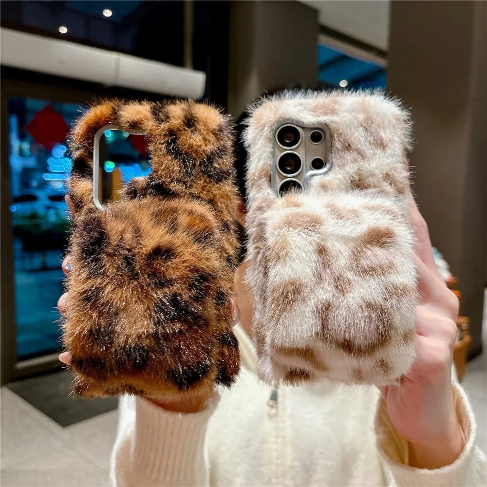 For Samsung Galaxy S26 Ultra Case Winter Warm Fluffy Leopard TPU Phone  Cover with Hand Strap - White - 7