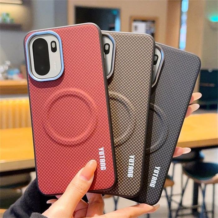 YUTANG Magnetic Case for OnePlus 15R 5G  /  Ace 6 5G  /  Ace 6T 5G Dot Pattern PC+TPU Shockproof Phone Cover - Red - 5
