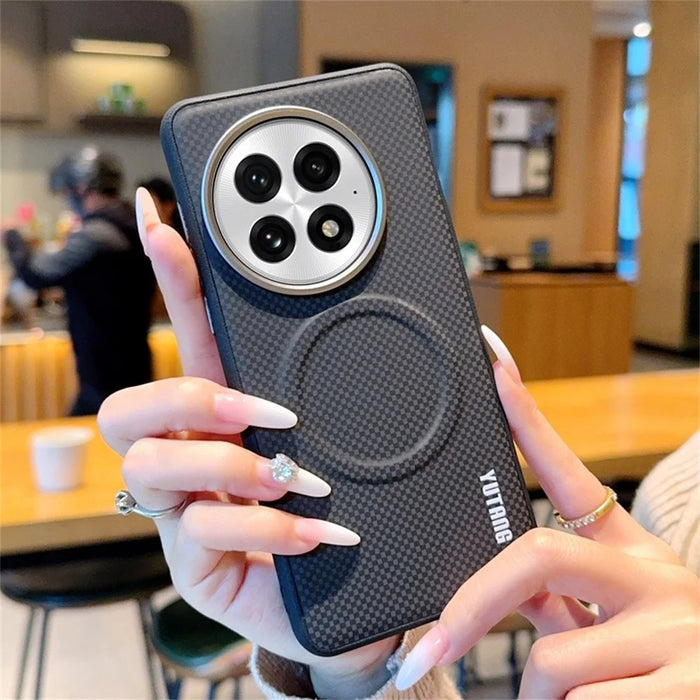 YUTANG for OnePlus 13 Magnetic Case Dot Pattern PC+TPU Shockproof Phone Cover - Black - 2
