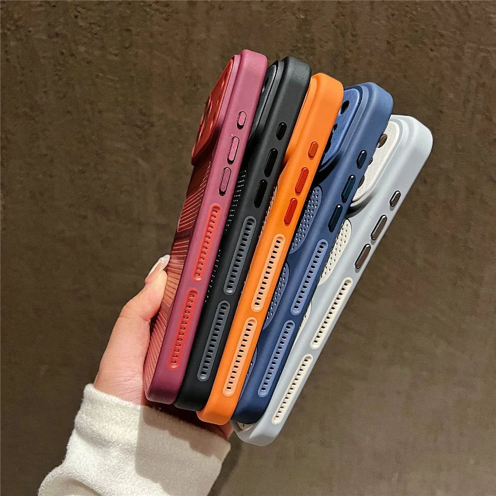 For iPhone 18 Pro / 17 Pro Magnetic Case Three-Zone Cooling PC + TPU Scratch Resistant Phone Cover - Black - 3