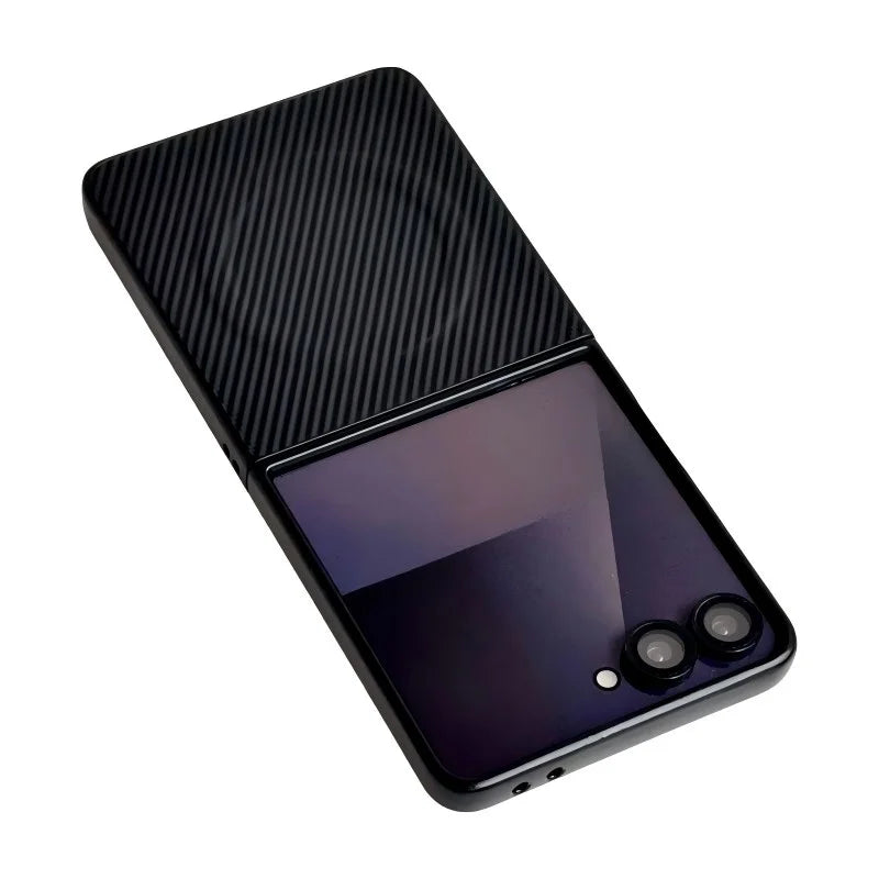WANLONFENG for Samsung Galaxy Z Flip8 TQ Series Magnetic Case Carbon Fiber Texture PC TPU Phone Cover (Big Lens Hole) - Black - 3