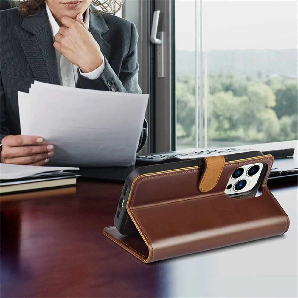 PULOKA For iPhone 13 Pro 6.1 inch Detachable 2-in-1 Phone Case Magnetic Clasp PU Leather Stand Wallet Case Support Wireless Charging - Brown - 6