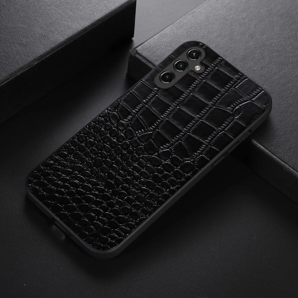 For Samsung Galaxy A24 4G (162.1 x 77.6 x 8.3mm) Phone Cover Genuine Cowhide Leather Coated PC+TPU Crocodile Texture Phone Case - Black - 2