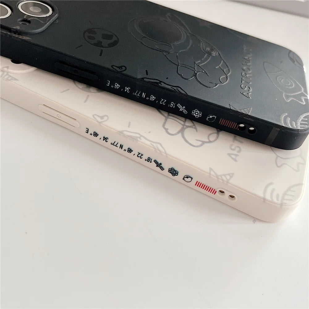 Phone Case Space Astronaut Pattern for iPhone 13 6.1 inch Precise Cutout Phone Shell Cover - White - 7