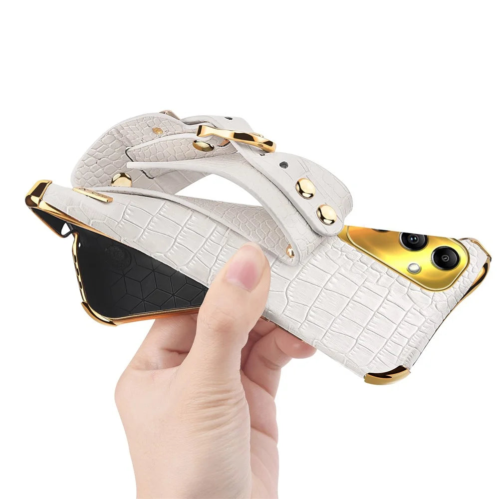For Samsung Galaxy A14 5G / 4G Leather Coated TPU Cover Electroplated Crocodile Texture Mobile Case with Wristband - White - 5