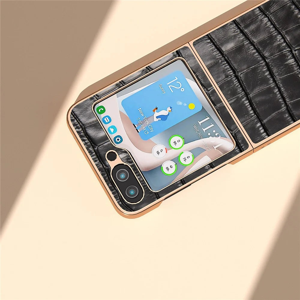For Samsung Galaxy Z Flip5 5G Crocodile Texture Back Cover Genuine Cow Leather + PC Nano Electroplating Phone Case - Black - 6