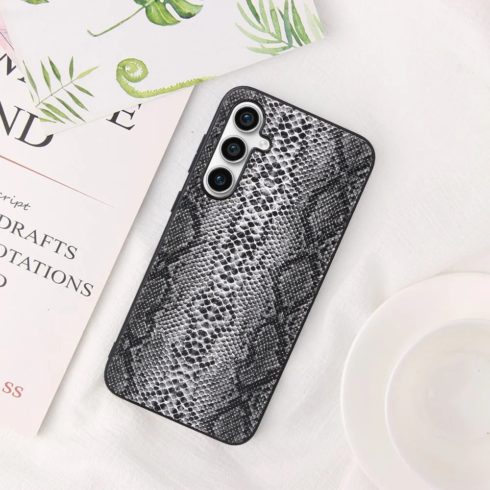 PU + PC+TPU Cell Phone Case for Samsung Galaxy S23 FE Anti-drop Mobile Phone Back Cover - Snake Texture - 7