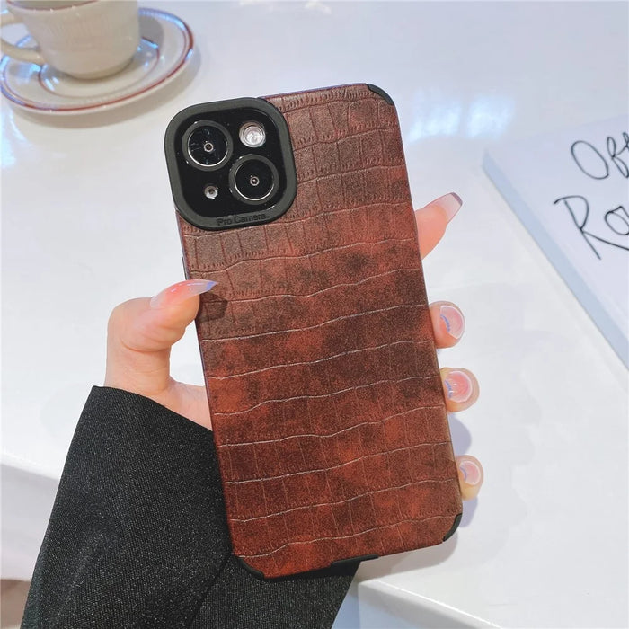 For iPhone 14 Case Crocodile Texture Anti-scratch PU Leather Coated TPU Cell Phone Cover - Red - 4