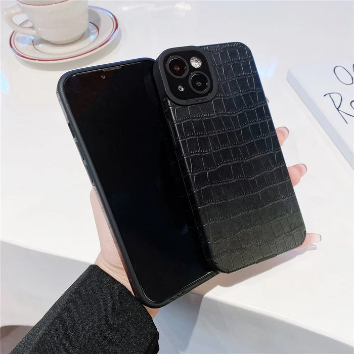For iPhone 14 Case Crocodile Texture Anti-scratch PU Leather Coated TPU Cell Phone Cover - Red - 5
