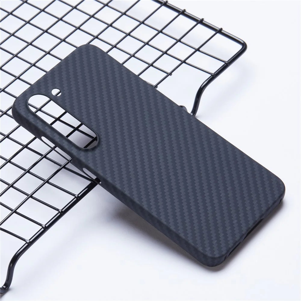 For Samsung Galaxy S23 Case Aramid Fiber 1500D Coarse Texture Aramid Fiber Slim Phone Back Cover (Big Lens Hole) - Black - 2