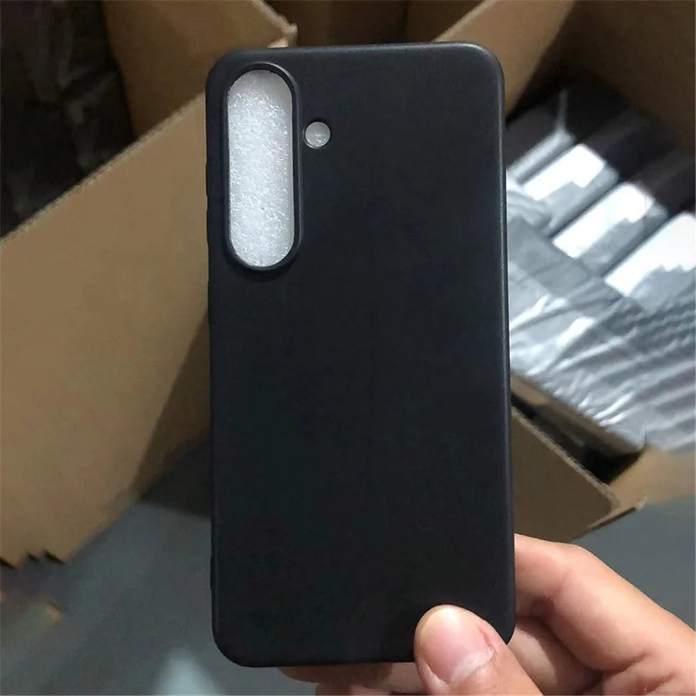 For Samsung Galaxy S24 Cell Phone Case Glossy Anti-scratch TPU Phone Cover (Big Rear Lens Hole) - Black - 2