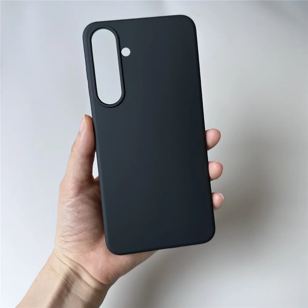 For Samsung Galaxy S24 Cell Phone Case Glossy Anti-scratch TPU Phone Cover (Big Rear Lens Hole) - Black - 3