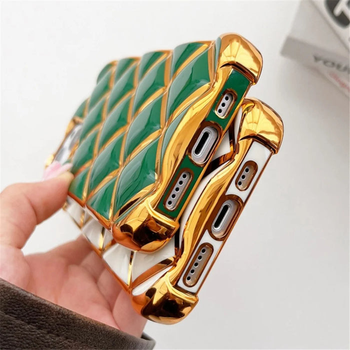 For iPhone 13 TPU Case Diamond Pattern Phone Cover Electroplating Golden Edge - Black - 5
