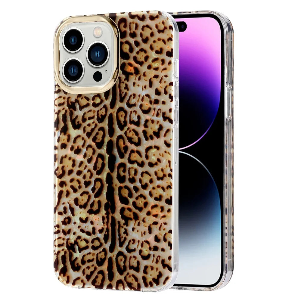 For iPhone 14 Pro Case IMD Pattern PC+TPU Phone Cover with Electroplating Lens Frame - Y3-Leopard - 1