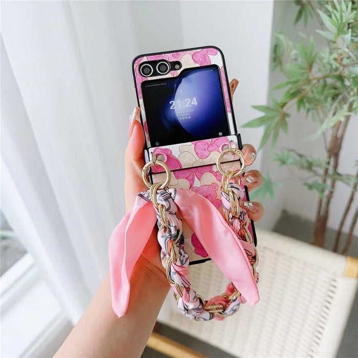 For Samsung Galaxy Z Flip5 5G Cell Phone Cases Lacquered Pattern PU Leather+PC Cover with Silk Scarf Chain - Pink Bear - 2