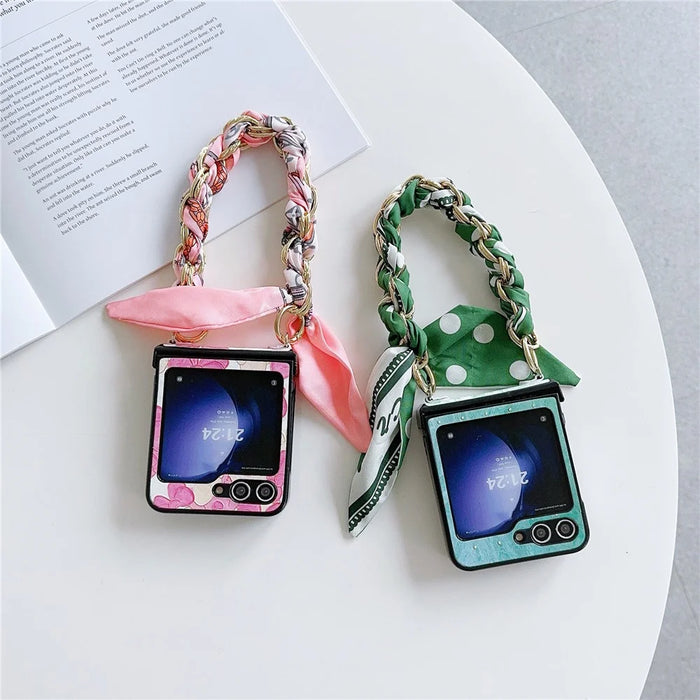 For Samsung Galaxy Z Flip5 5G Cell Phone Cases Lacquered Pattern PU Leather+PC Cover with Silk Scarf Chain - Pink Bear - 6