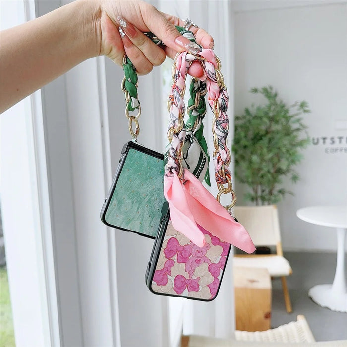 For Samsung Galaxy Z Flip5 5G Cell Phone Cases Lacquered Pattern PU Leather+PC Cover with Silk Scarf Chain - Pink Bear - 7