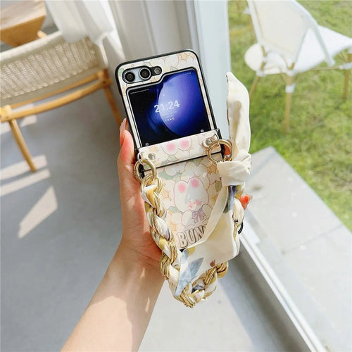 For Samsung Galaxy Z Flip5 5G   Lacquered Pattern PU Leather+PC Cell Phone Cover with Silk Scarf Chain - Rabbit+Flower - 1