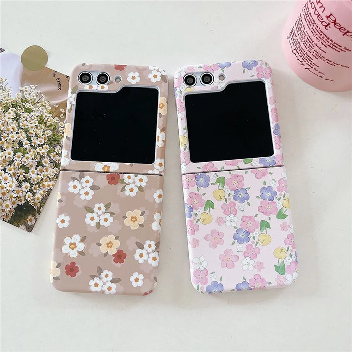 For Samsung Galaxy Z Flip5 5G Glittery Powder Phone Case PC Phone Shell with Long Strap - Flower / Brown - 7