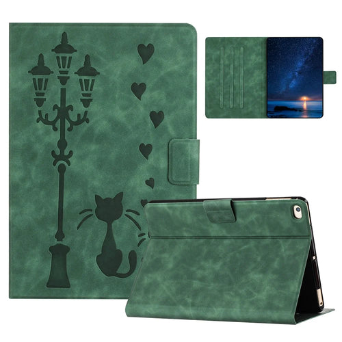 For iPad 9.7-inch (2018) / (2017) / iPad Air 2 / Air (2013) Case Couple Cat Imprinted Microfiber Leather Smart Tablet Cover - Green - 1
