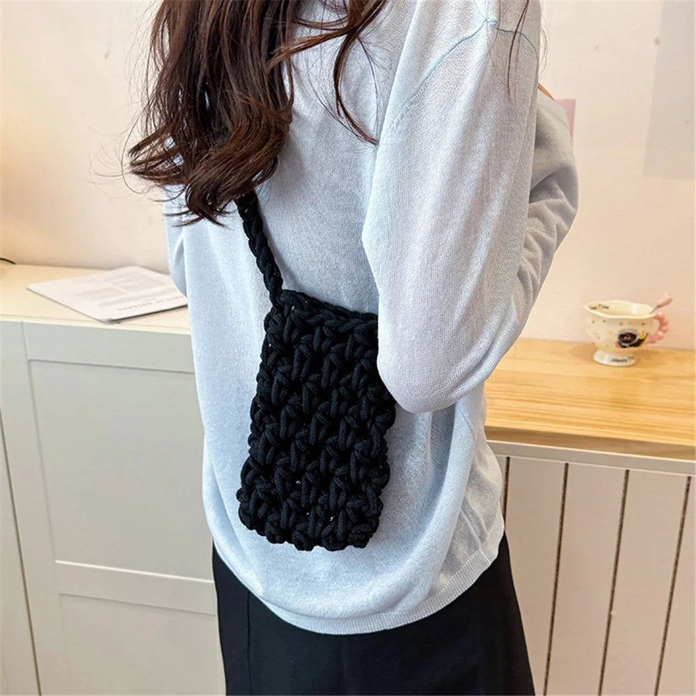 Universal Crossbody Woven Phone Bag Hollow Knitted Shoulder Bag Handmade Crochet Pouch for Mobile Phone - Black - 3