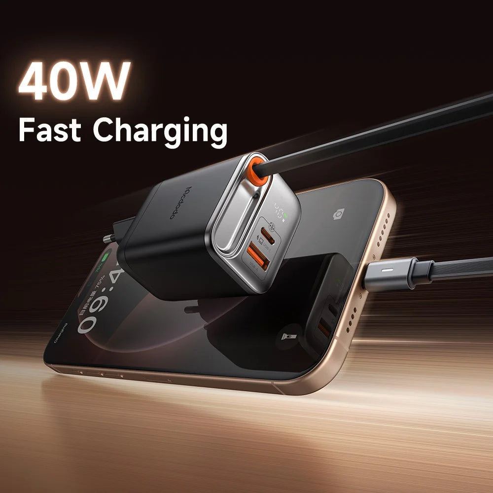 MCDODO CH-4281 40W GaN Charger with Retractable Cable Fast Charging USB-C / USB-A Charger Block - EU Plug - Black - 3