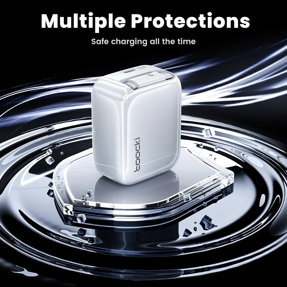 TOOCKI TC55302 30W GaN Charger Built-in 68cm Retractable USB-C Cable 2-in-1 Fast Charging Power Adapter - White  /  EU Plug - 6
