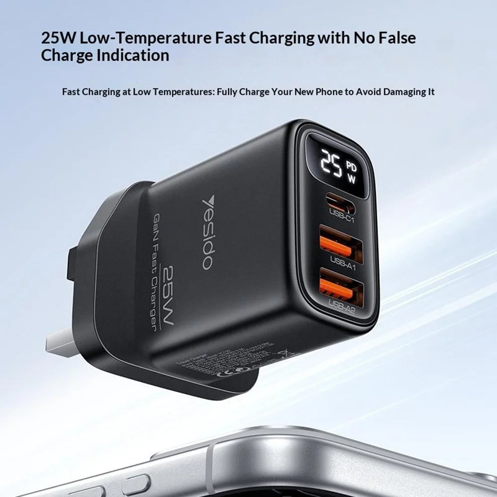 YESIDO YC163L 25W Fast Charger with USB-C to iP Cable Digital Display 3-Port Power Adapter, UK Plug - Black - 4