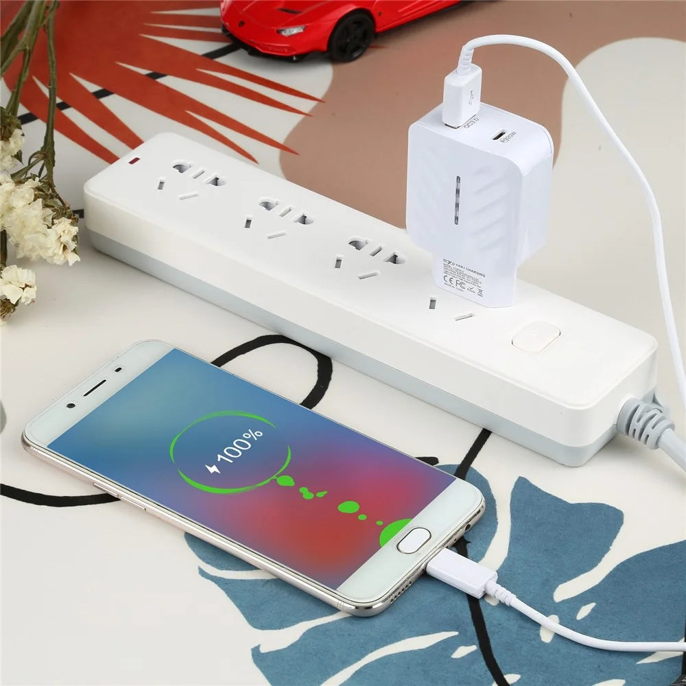 LZ-822A+C PD 20W Type-C QC3.0 USB Fast Charging Travel Wall Charger - EU Plug - 3