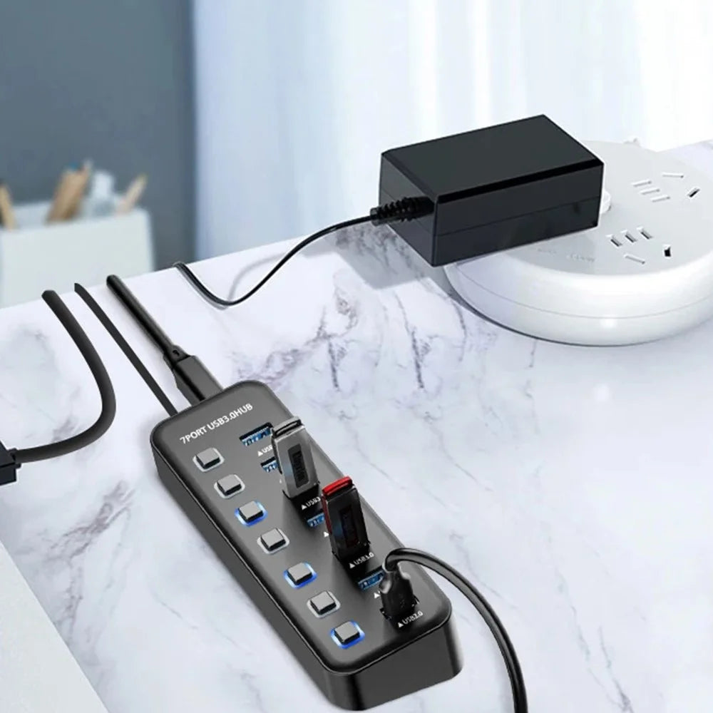 U307 7-Port USB 3.0 Hub Splitter without LED Lights with Individual On / Off Switches for PC  /  Smart TV - 6