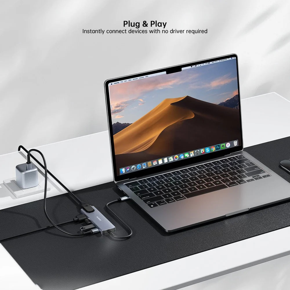 XUNDD XDDC-070 Multi-Port Adapter 5 in 1 USB-C Hub with 4K HD  /  Ethernet  /  PD Charging Ports - Grey - 4