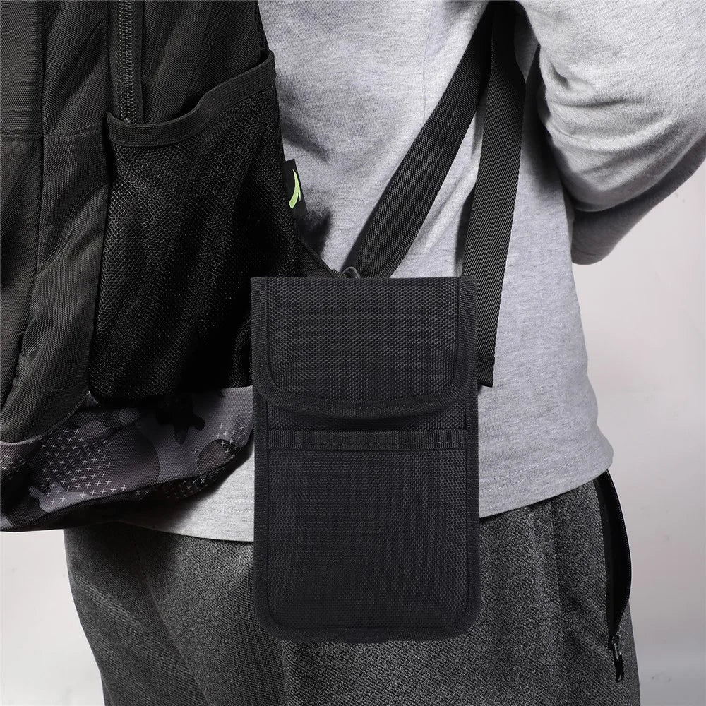 Nylon Waist Bag for 5.5-6.1 inch Phones Outdoor Belt Holster Card Holder with Carabiner - Black - 6