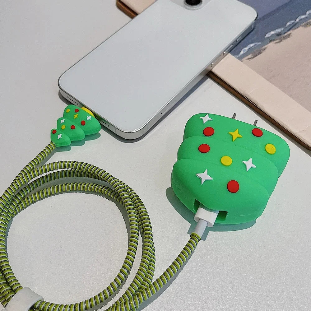 Christmas Style Silicone Cover for iPhone 18W / 20W Wall Charger Protective Case Set with Charging Cable Cover - Christmas Tree - 4