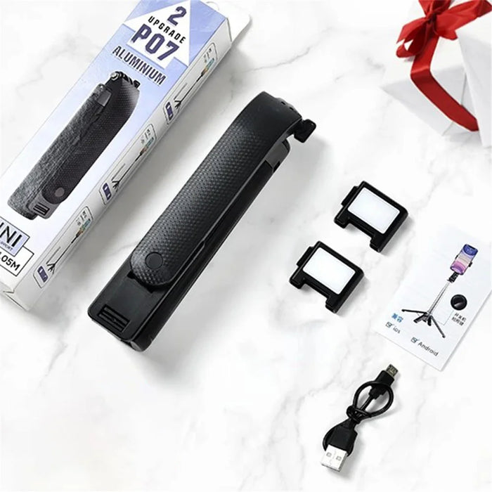 P07 2nd Gen V2 Telescopic Phone Holder Selfie Stick 4-Leg Floor Stand Bluetooth-compatible Shutter + 2 Fill Lights - Black - 7
