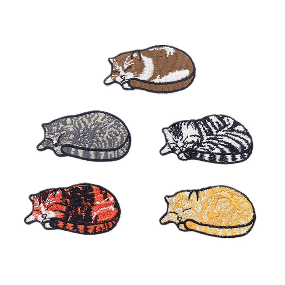 5 Pcs Cute Sleeping Cat Embroidered Patches Creative Self-Adhesive Appliques DIY Craft Decorations - 1