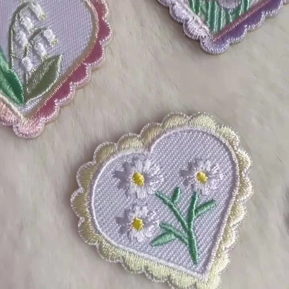 Cute Love Flower Embroidered Patches Creative Self-Adhesive Appliques DIY Craft Decorations - No.1 - 3