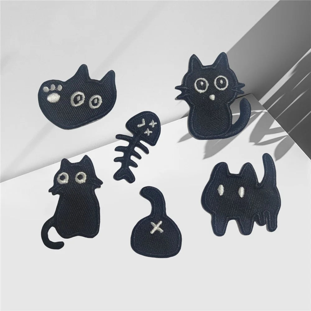 6 Pcs Cartoon Black Cat Embroidered Patches Creative Self-Adhesive Appliques DIY Craft Decorations - 2